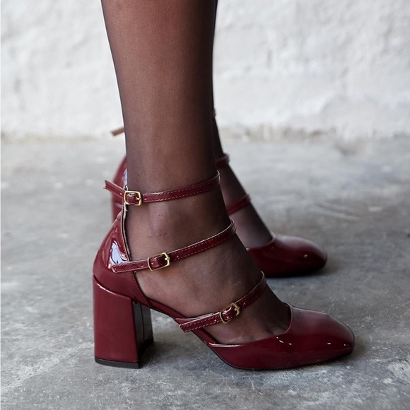 Mary Jane Ankle strap Block Heel Burgundy size 37/7US - Picture 2 of 6
